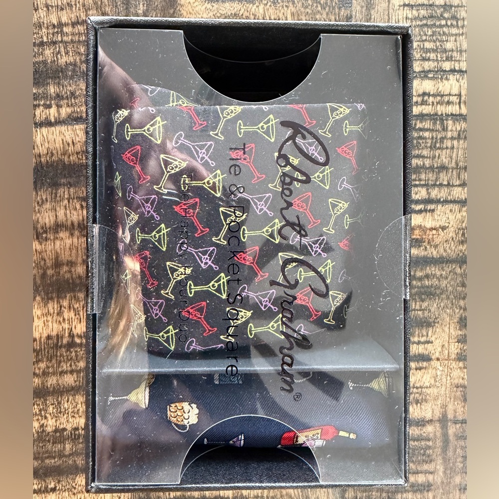 Robert Graham Navy Tie and Pocket Square Set